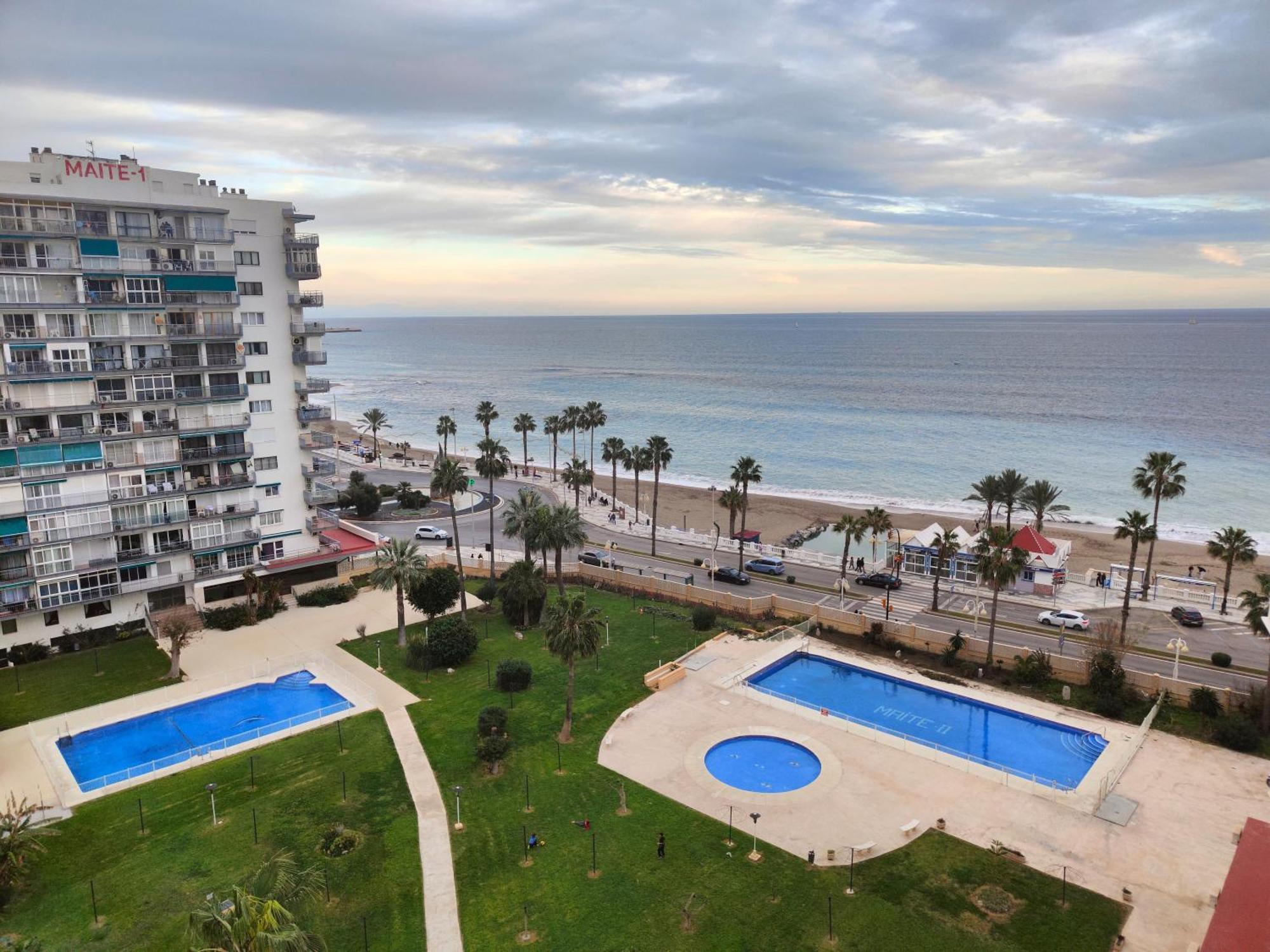 Apartamento En Benalmadena, Primera Linea De Playa Exteriör bild